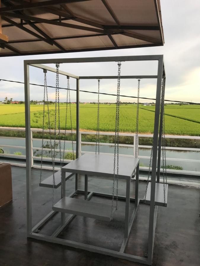 Bendang Homes - Sekinchan Homestay Kampong Sungai Leman Eksteriør billede